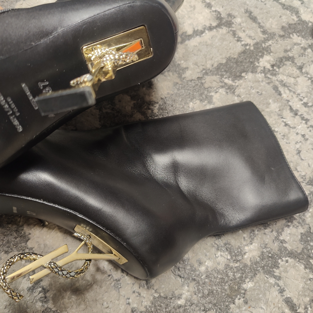 Elegant Black Ankle Boots - Picture 16 of 16